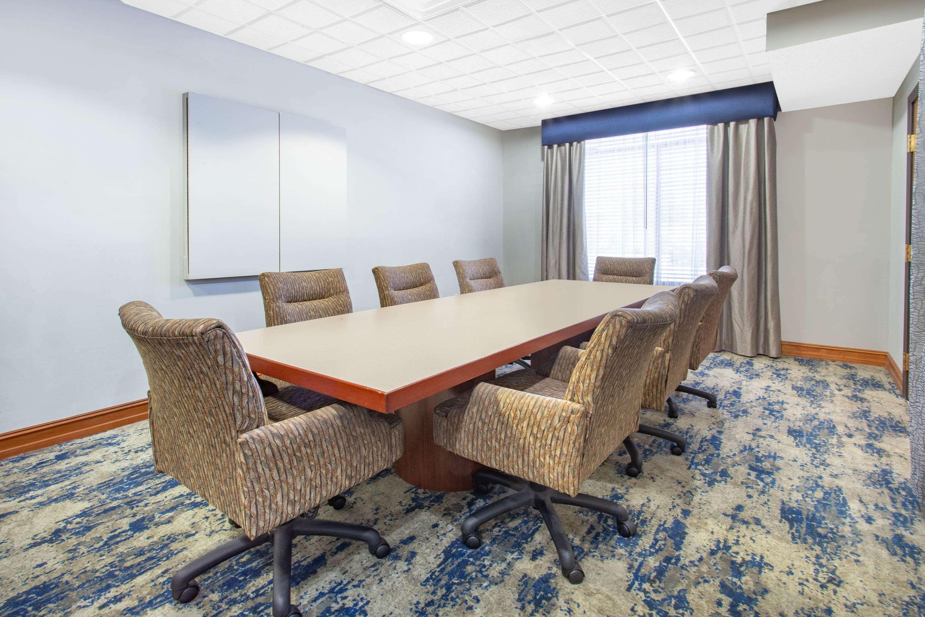 Wingate By Wyndham Indianapolis Airport Plainfield Hotel Ngoại thất bức ảnh