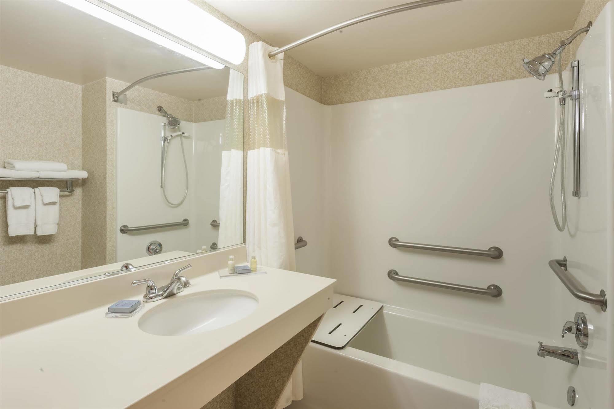 Wingate By Wyndham Indianapolis Airport Plainfield Hotel Ngoại thất bức ảnh